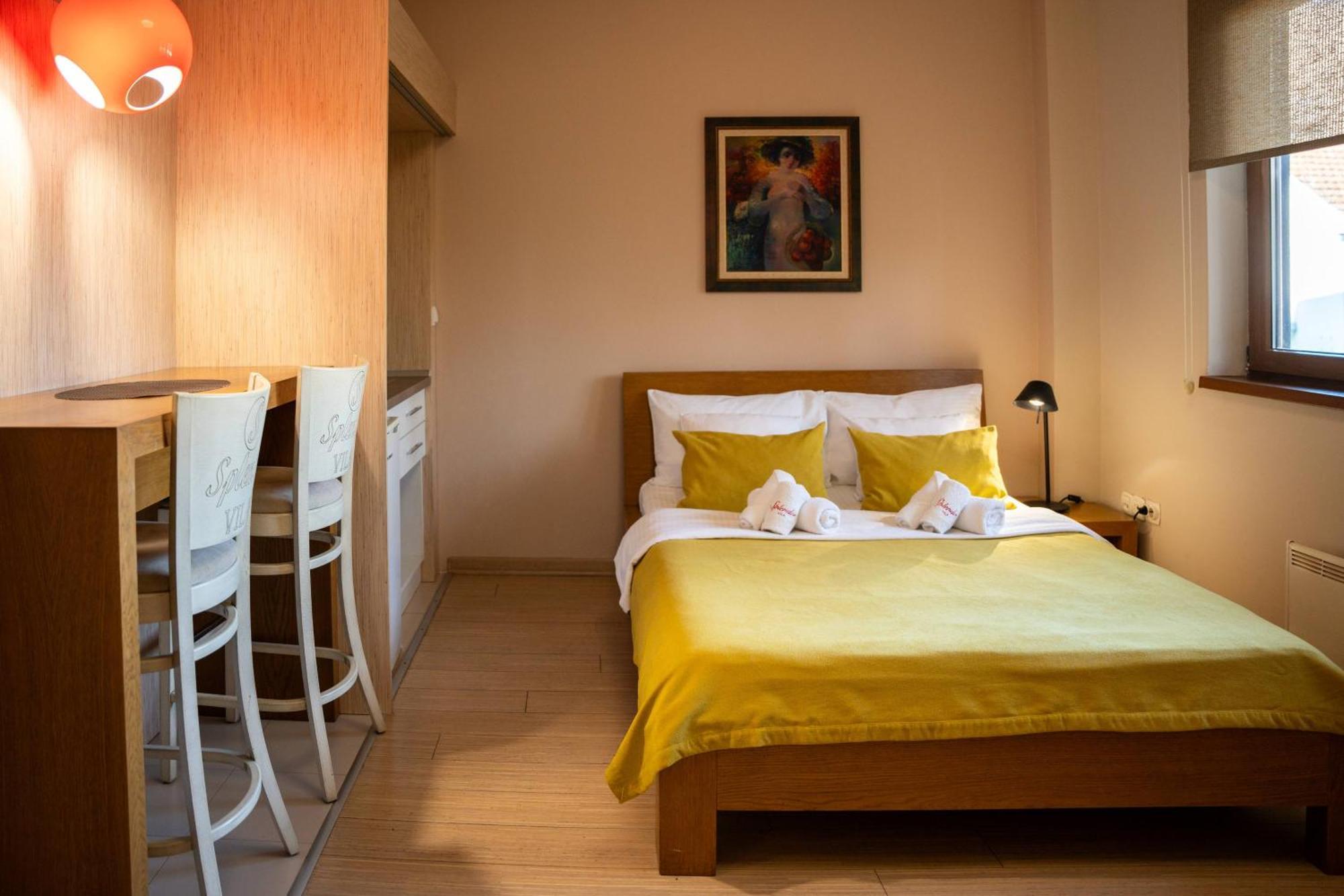 Apartments Villa Splendor วรินรัชกา บานยา ภายนอก รูปภาพ